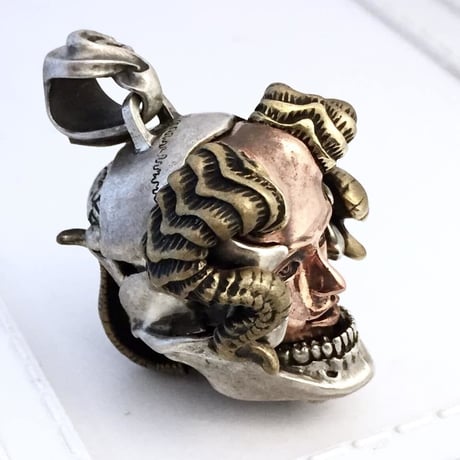 Succubus Pendant（ペンダントトップ）［BLIND RABBIT］