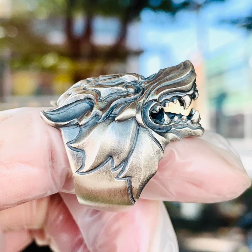 ドラゴンヘッド・デザイン調整可能リング ドラゴンヘッド・デザイン調整可能リング