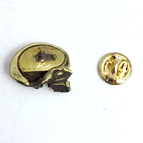 Skull pins(左向き）　ピンズ［kinsfolk］