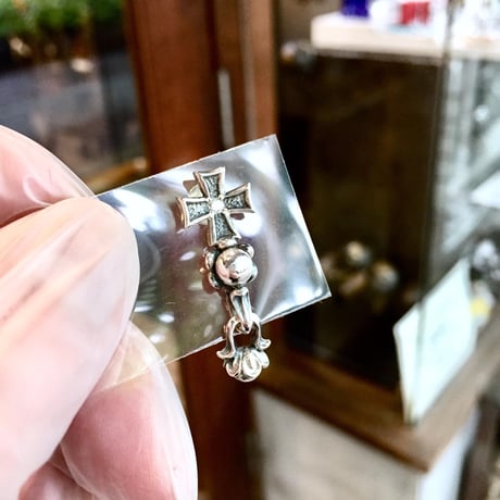 【限定1点のみ！蛇骨堂Special】スイングロータスピアス　　天然ダイヤ［Artemis Classic］