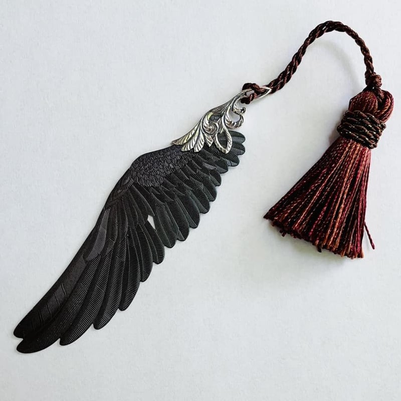 純銀製 ヨーロッパアンティークジュエリー 可動式の翼を持つ雄鷲モチーフ 純銀製 ヨーロッパアンティークジュエリー 可動式の翼を持つ雄鷲