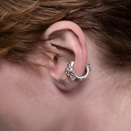 薔薇イヤーカフ　　Rose ear cuff［ Artemis Kings ］