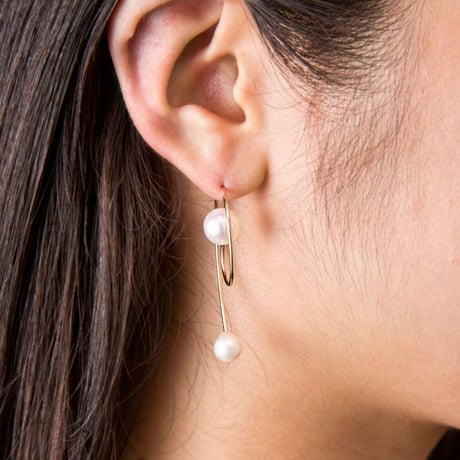 10金2淡水パールスクリューピンピアス［Elenore Jewelry］