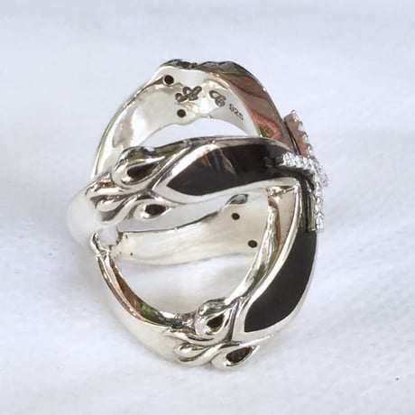 【SOLD OUT！蛇骨堂Special】エナメルクロスリング［Artemis Classic］