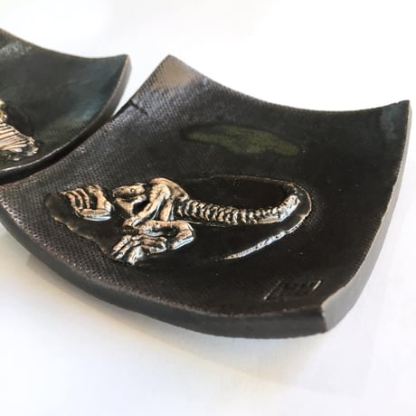【SOLD OUTt】ティラノサウルス豆皿［大友窯SKULL］