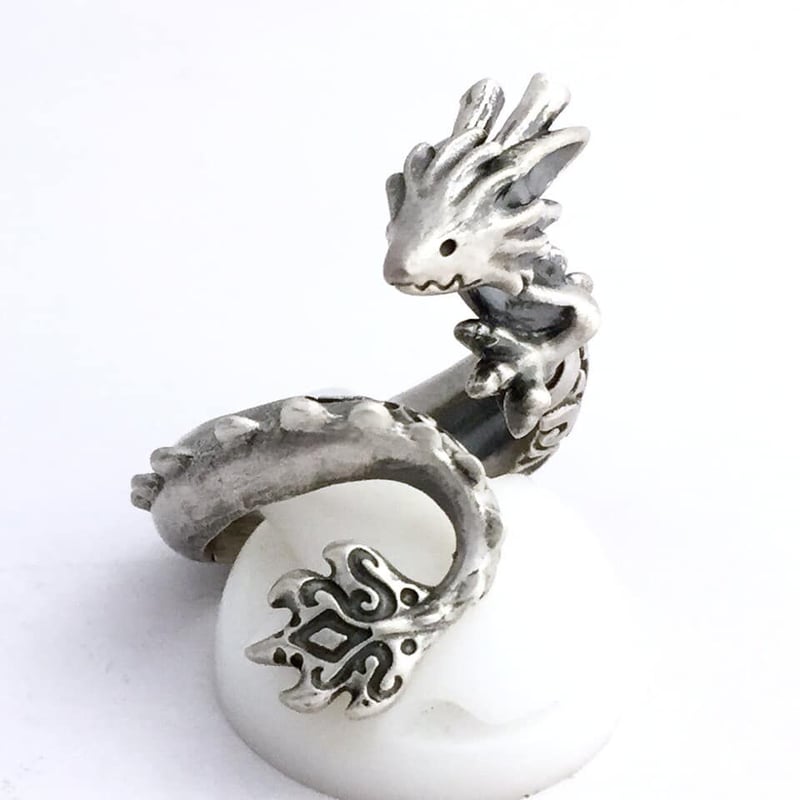 可愛い龍の指輪】リュウのリング［林檎屋］ | 上州本店 蛇骨堂