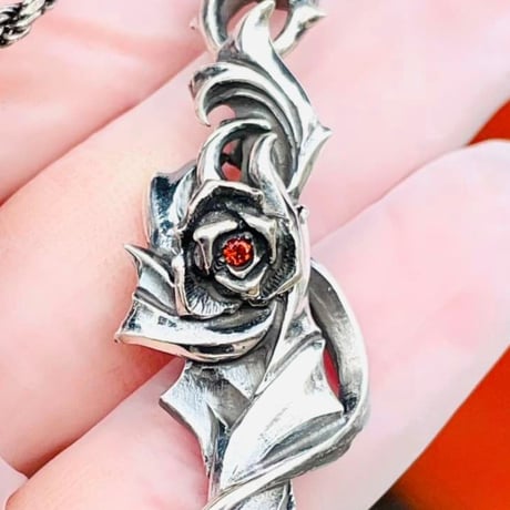 【蛇骨堂限定品！薔薇のペンダント】AT-JA-002 （ペンダントトップ）[GLAM SCALE]