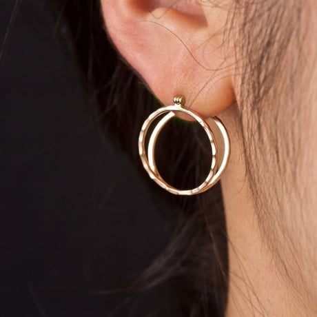 10金サークルピアス［Elenore Jewelry］