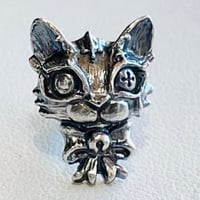 【即納可能！猫のピアス】ミニオメガピアス［anima exists in all creation］