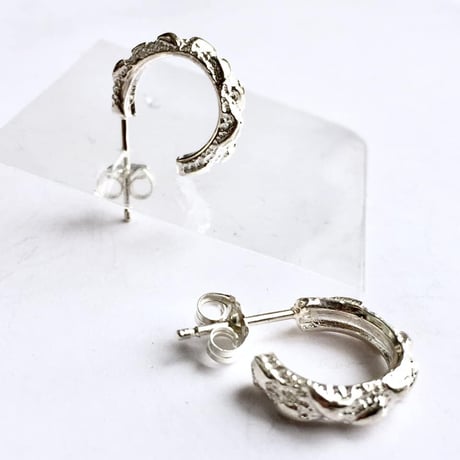 舞花ピアス［銀燭］
