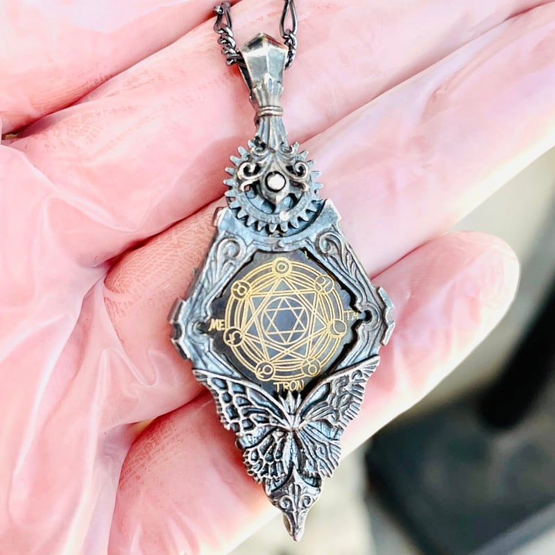 GimmelGarden 悪魔チップペンダント　GuardiaStrana 0424231831_680a483765354.jpg