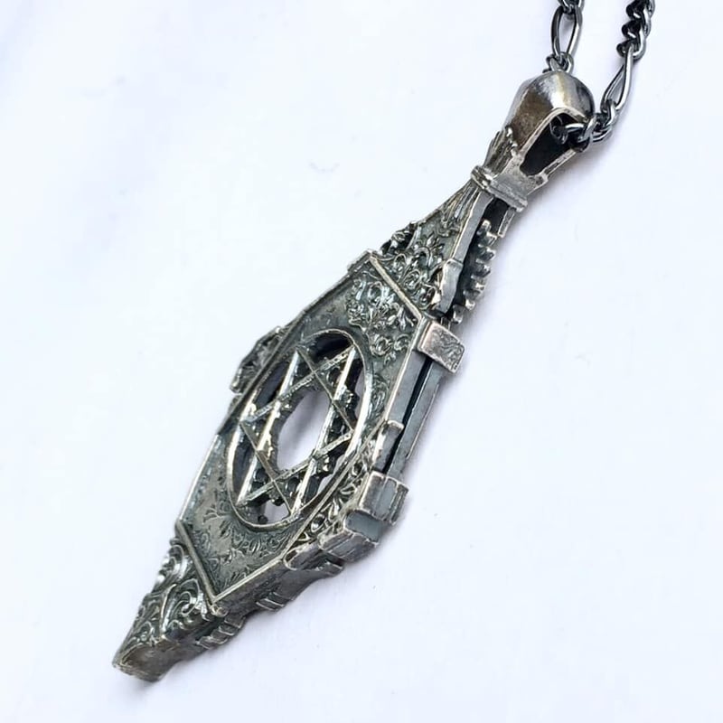 GimmelGarden 悪魔チップペンダント　GuardiaStrana 即納可能！】悪魔チップペンダント GuardiaStrana（ペンダント