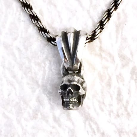 Skull ペンダントトップ［kinsfolk］