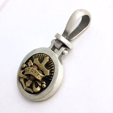 Bright Heart Silverframe PENDANT（ペンダントトップ）［BLINDRABBIT］