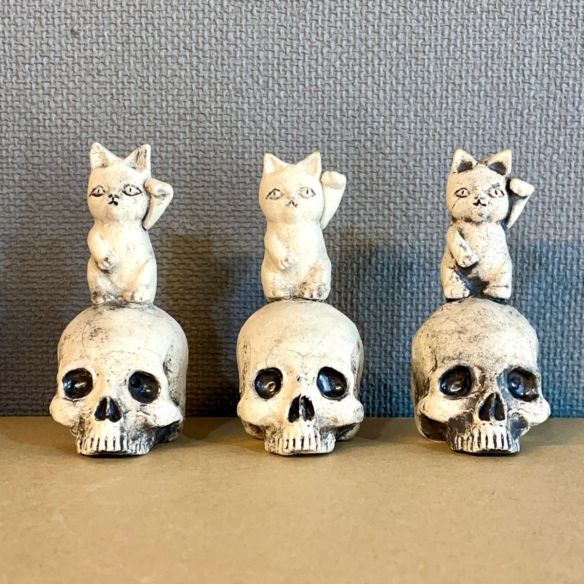 即納可能！】シュール招き猫 [ 大友窯SKULL ] | 上州本店 蛇骨堂