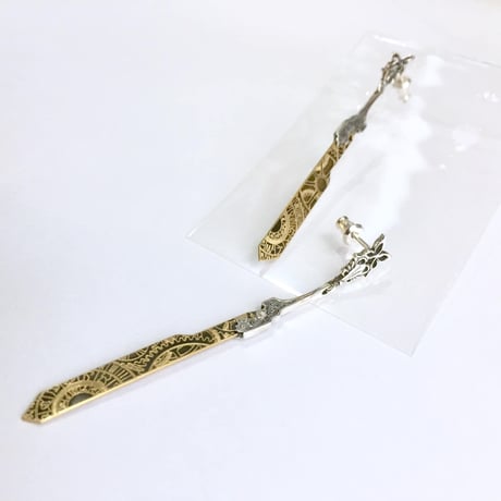 【ポストタイプにカスタム！】あらすじ裁断・ポストピアス（両耳分1セット）［GimmelGarden］