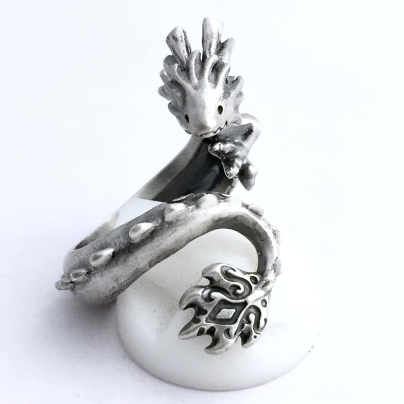 可愛い龍の指輪】リュウのリング［林檎屋］ | 上州本店 蛇骨堂