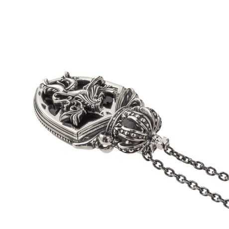 ライオンシールドペンダント　～Lion shield pendant～ ［Artemis Kings］