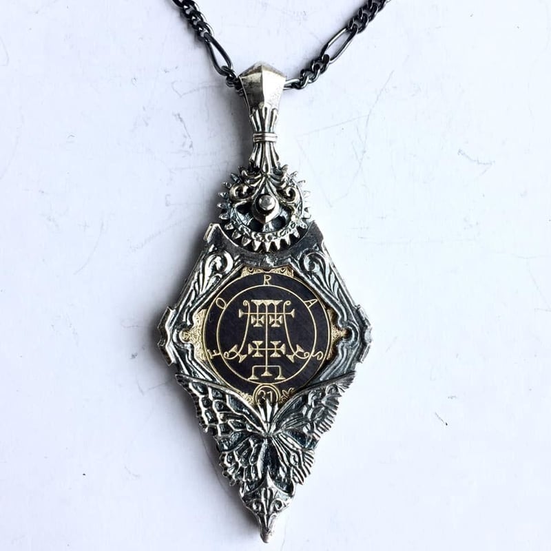 即納可能!】悪魔チップペンダント GuardiaStrana(ペンダント 即納可能!】悪魔チップペンダント GuardiaStrana(ペンダント