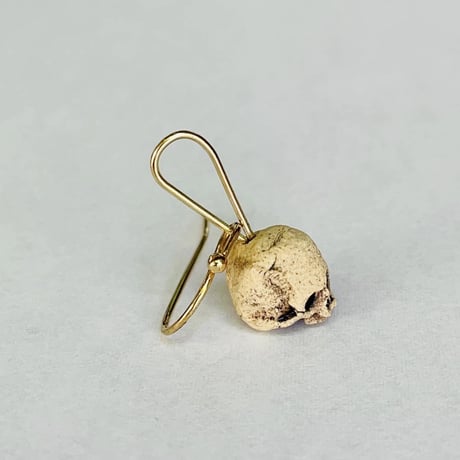 【SOLD OUT!！】豆ドクロピアス（片耳用1個ピアス）［大友窯SKULL］
