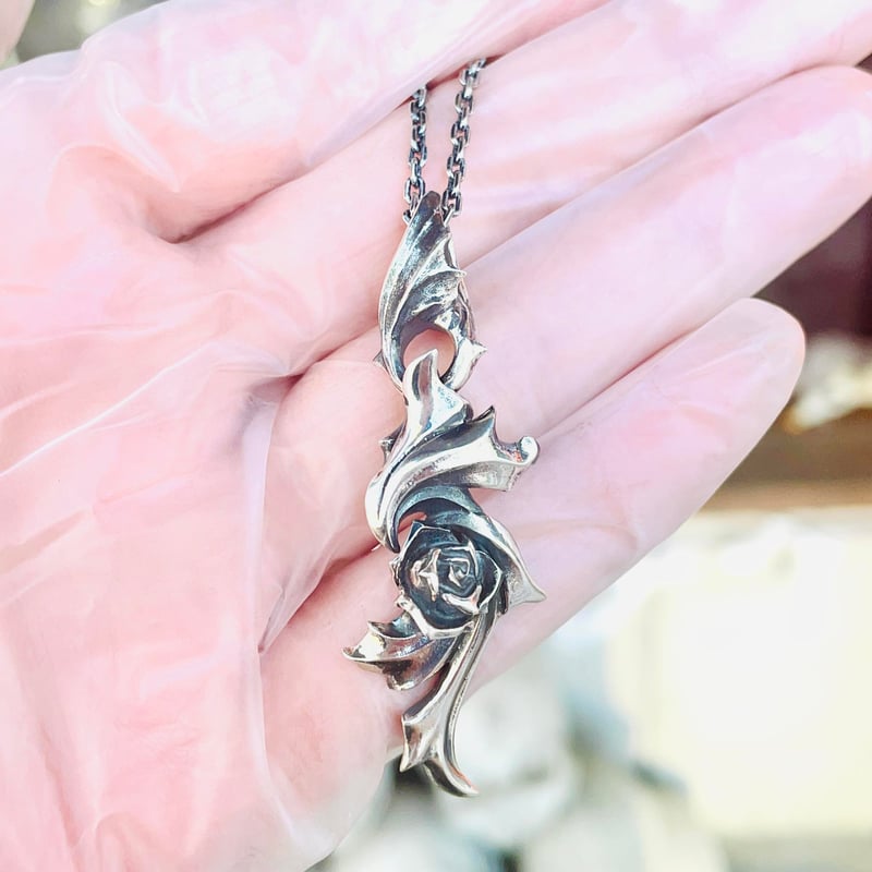即納可能！薔薇のペンダント】 ET-006［GLAM SCALE］ | 上州本店 蛇骨堂