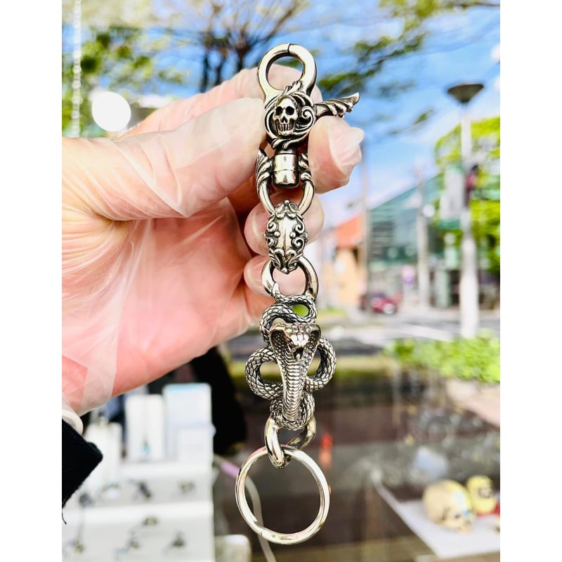 Skull clip with cobra Keychain -SV ［Atelier Shi