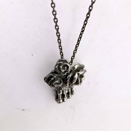 Warm Hand Leftペンダント［Bone ash］
