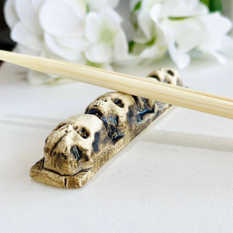 即納可能！】ドクロ箸置き（2個入り）［大友窯SKULL］ | 上州本店 蛇骨堂