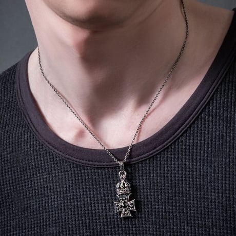 クラウンアイアンクロスペンダント　～Crown iron cross pendant～［Artemis Kings］