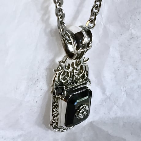 スクエアブルータイガーアイペンダント ~Square blue tiger eye pendant~　[ArtemisClassic]