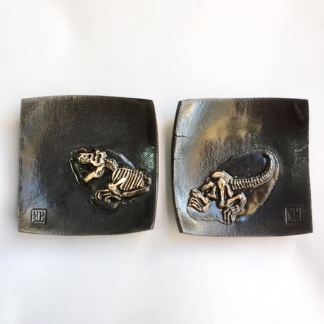 【SOLD OUTt】ティラノサウルス豆皿［大友窯SKULL］