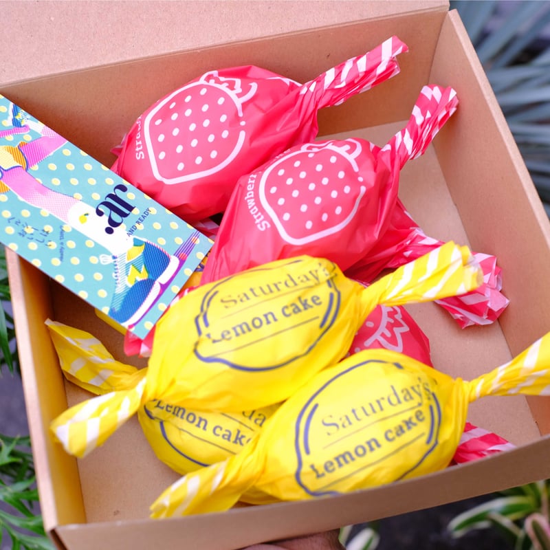 全国発送〉レモンケーキ ✕ いちごケーキの8個入りBOX | . AND