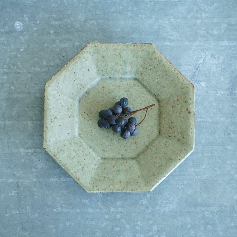 柏井 羊 / 八角皿【翡翠釉】Φ19cm | Gallery KIANU