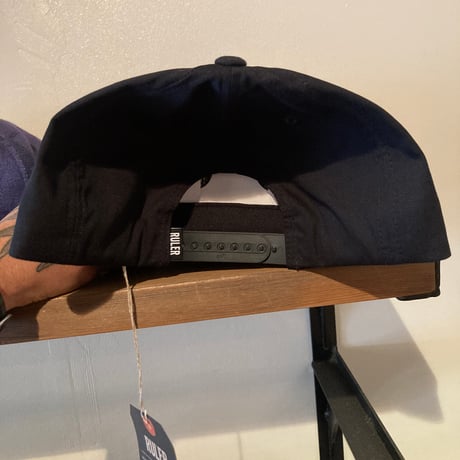 RULERxBACK AND FORTH SIGNS CO WネームCAP