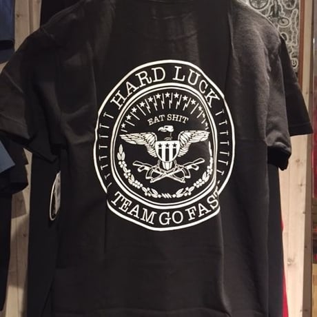 HARD LUCK AK-47 Tシャツ