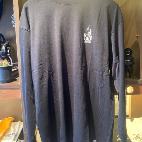 LURKINGCLASS PARTYS OVER L/S Tシャツ