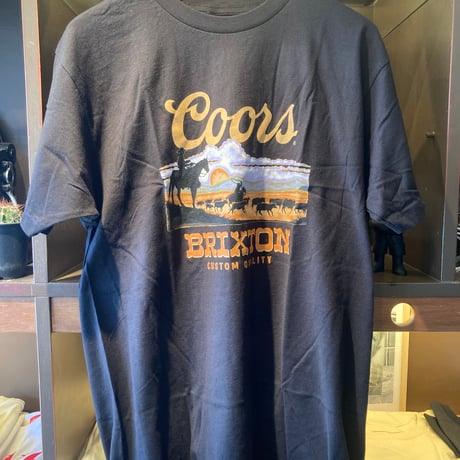 BRIXTON COORS SUNSET Tシャツ