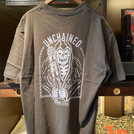 LURKINGCLASS UNCHAINED Tシャツ