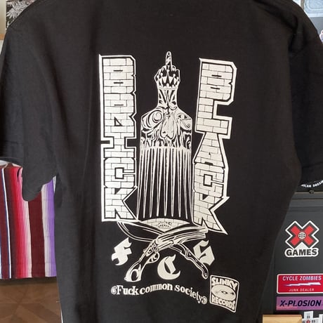 BLACK BRICKxSLINKY RECORDS Wネーム FUCK COMMON SOCIETY Tシャツ