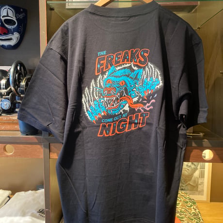 LURKINGCLASS FREAKS Tシャツ