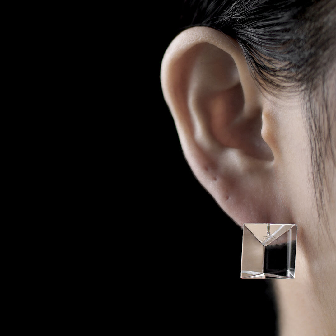 window - Y [S] - earrings | bubun