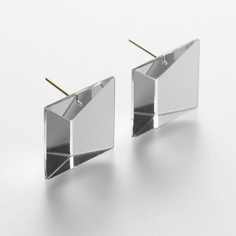 window - Y [L] - earrings