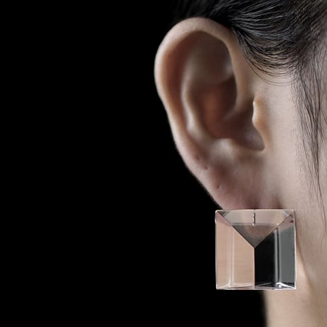 window - Y [L] - earrings