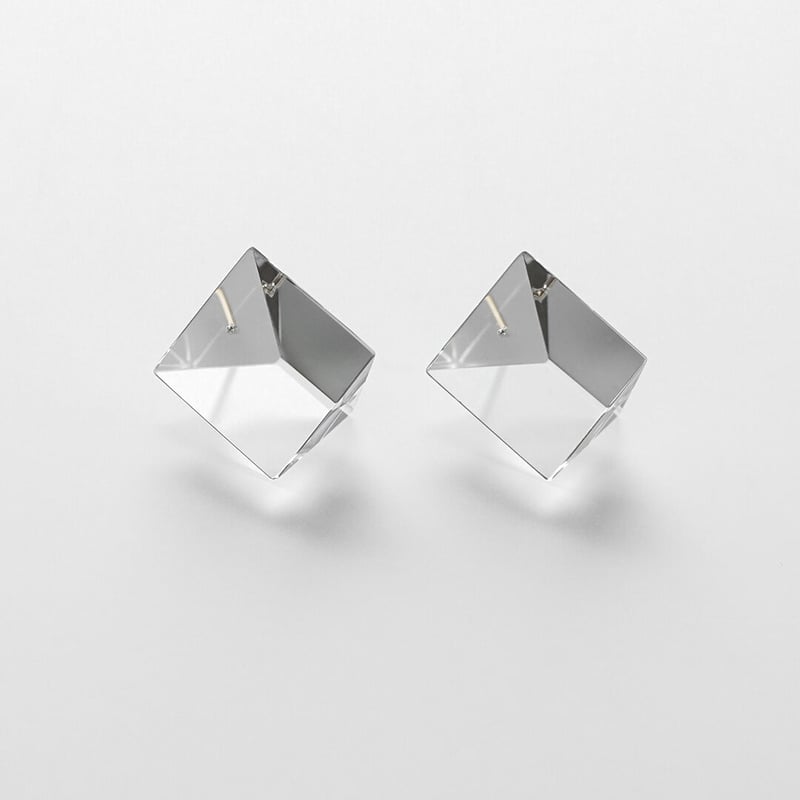 window - Y [S] - earrings | bubun