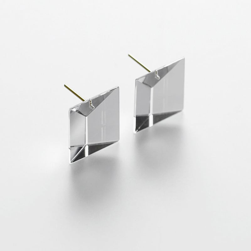 window - Y [S] - earrings | bubun