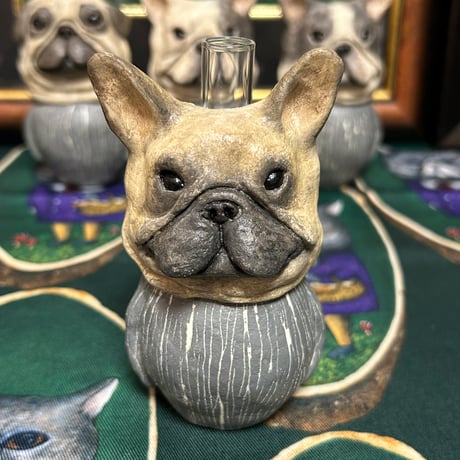 ハンドメイド パグ(?) フレンチブルドッグ(?) 鼻ペチャ犬 陶器製プレート ハンドメイド パグ(?) フレンチブルドッグ(?) 鼻ペチャ犬 陶器製
