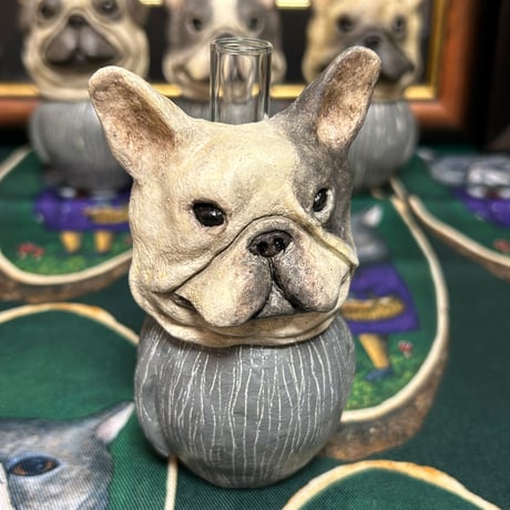 ハンドメイド パグ(?) フレンチブルドッグ(?) 鼻ペチャ犬 陶器製プレート 祝10周年！パグ・シーズーなど“ぶひカワ犬”作品大集結♪大人気