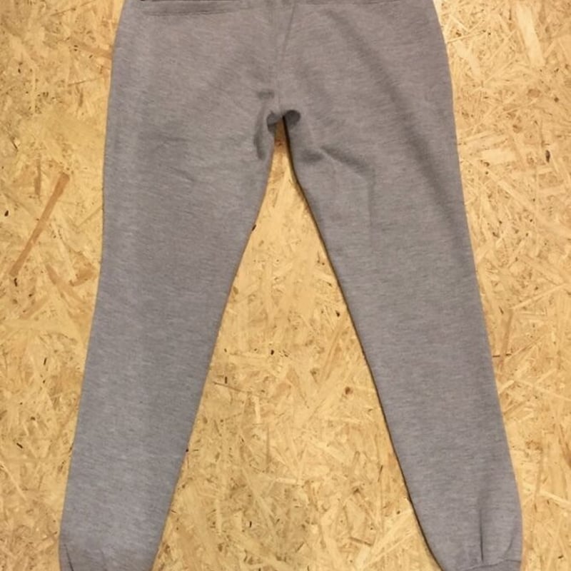 キラキラ】USAストーンセットアップ グレー | Legami