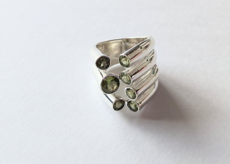 🇩🇪【SCHMUCKBASAR】PERIDOT/リング