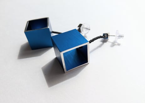 🇬🇷【Christina】3D SQUARE mini/ピアス